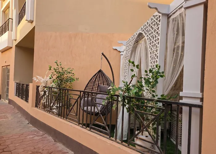 Romantic With Garden, Pool And * Hurghada